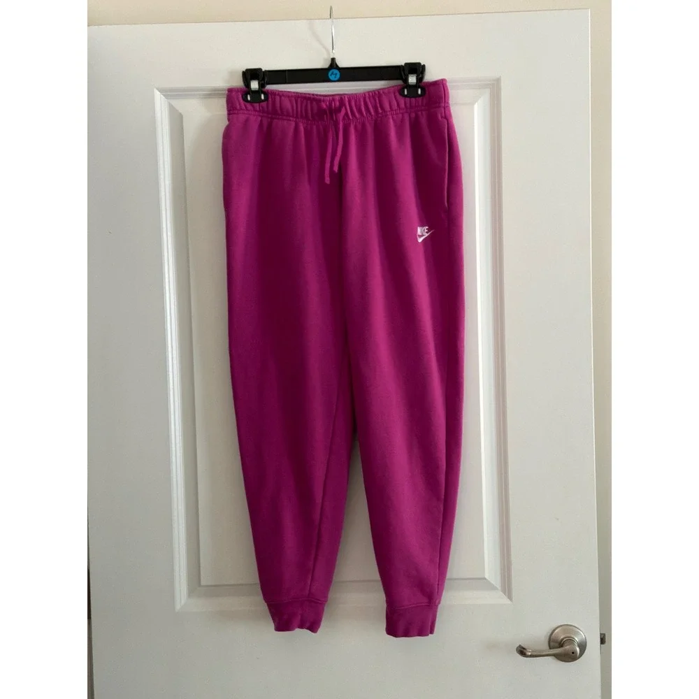 Nike Magenta Pink Nike Club Fleece Mid-Rise Jogger Sweatpants Size Medium